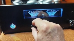 темброблок . Показ регулировки частот и регулировка выхода.