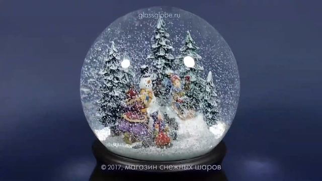 Стеклянный шар со снегом внутри "Русская зима" смотреть онлайн