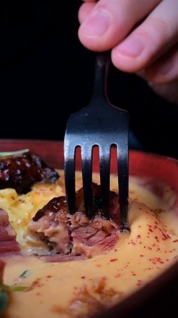 Брискет в соусе BBQ с картофельным пюре и тыквенным соусом в ресторанах Jager meet to eat #rutube