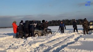 Зимний заезд автомобилей повышенной проходимости в Енисейском районе.