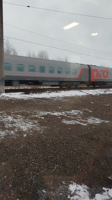 ЭП20-028 с поездом 152М Москва — Анапа, о. п. Недостоево смотреть онлайн