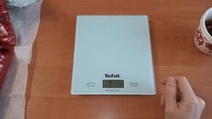 Демонстрация работы кухонных весов Tefal BC5304V0