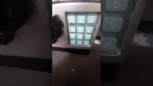 Как поменять пароль на детском сейфе