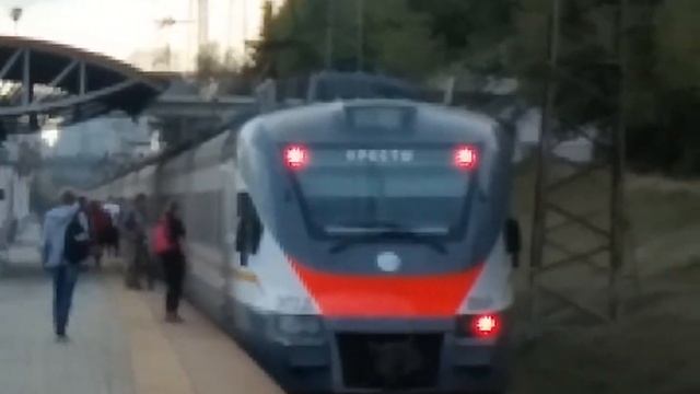 ЭП2Д-0069 ЦППК Перекраска Наше Подмосковье На станции Москва-Сортировочная (Киевская) смотреть онлайн