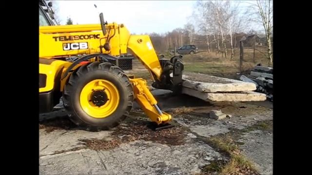 Ładowarka teleskopowa JCB 532-120 2003r. смотреть онлайн