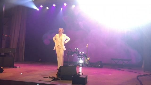 Олеся Тараненко поёт «Розовый фламинго» (Концерт в ЦСИ Дианы Гурцкая) смотреть онлайн