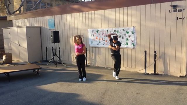 Chuy and La Maestra performing at Frontier смотреть онлайн