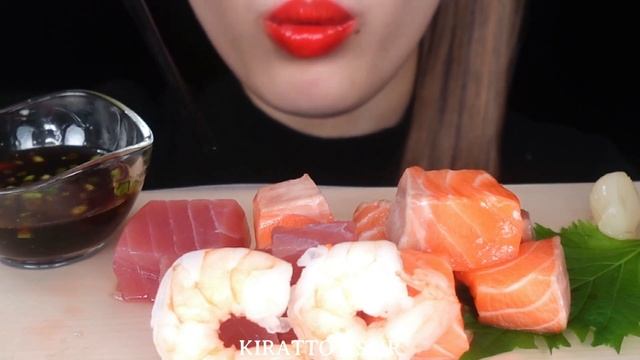 【ASMR】マグロ・サーモン・エビを食べる【咀嚼音】 смотреть онлайн