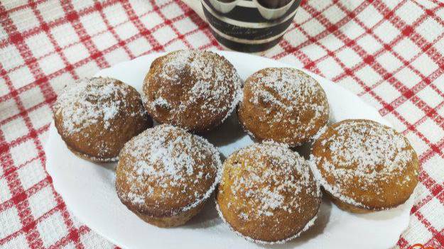 Морковные кексы с изюмом