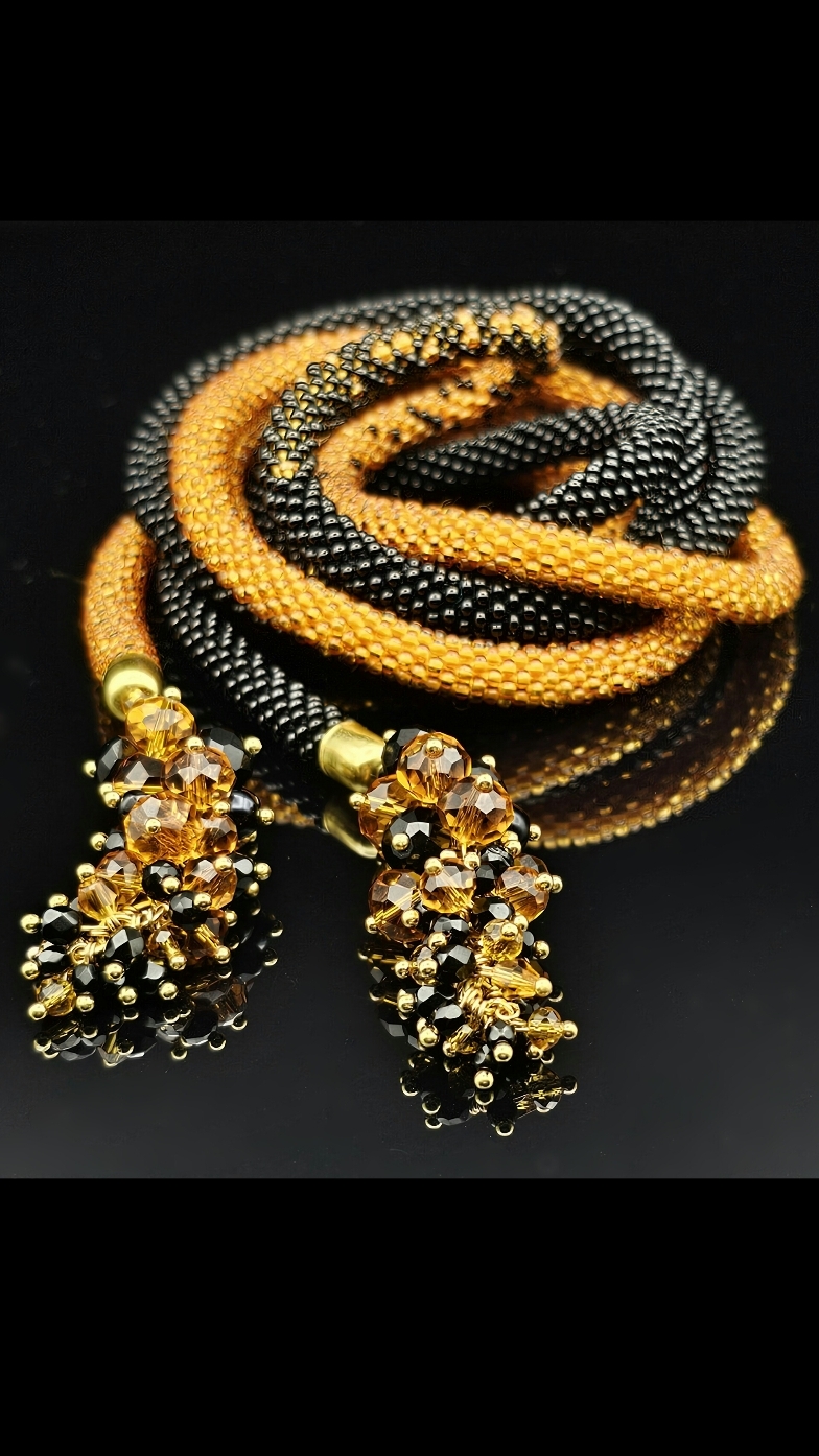 Создать лариат просто? #бисер #вязаниебисером #лариат #beads #бисерныйжгут