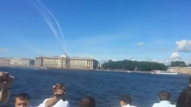 Проход по Неве 1.08.2015, День ВМФ, фанаты Зенита, Зенит-Терек смотреть онлайн