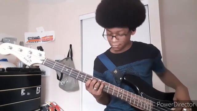 Vlogmas Day 12 Blame It On A Boogie (bass cover) смотреть онлайн