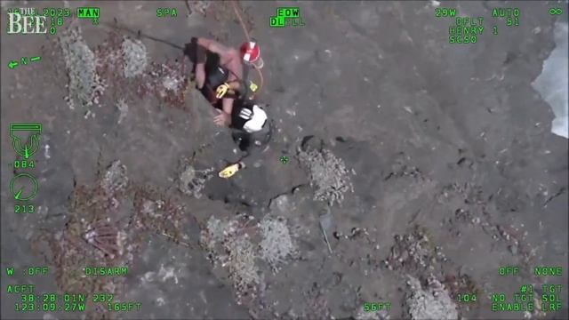 See Northern California rescue of man on steep cliff above swirling waves смотреть онлайн