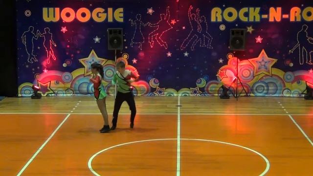 ЧУ с акр. рок-н-ролла. Запорожье Финал акро В-клас4 смотреть онлайн