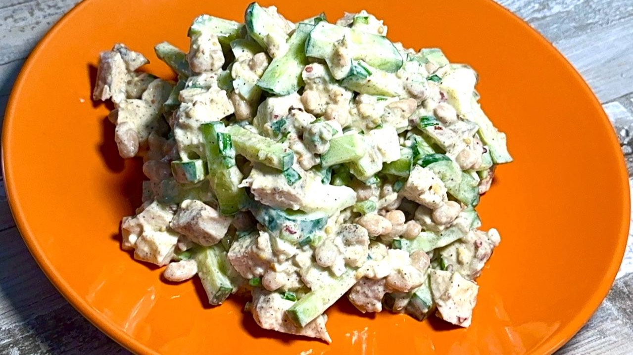 Салат с куриным филе ПП легкий и вкусный ! Без майонеза !!! смотреть онлайн