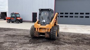 Mustang 2076 Skid Loader