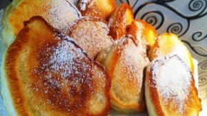 Пышные оладьи с сахарной пудрой