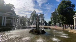 Санкт-Петербург Петергоф фонтан