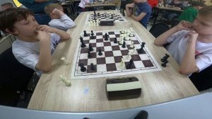 8 тур. Репин (1174) +