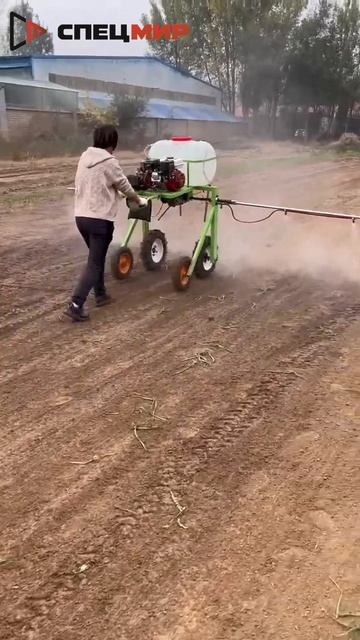 Штанговый опрыскиватель