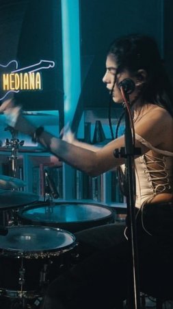 Mediana live sessions: black lama