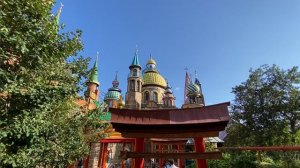 Вселенский храм или Храм всех религий. Короткий обзор