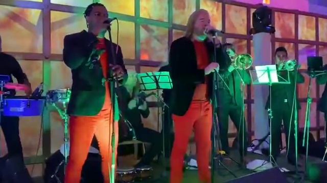 Franky Swing Gozando смотреть онлайн