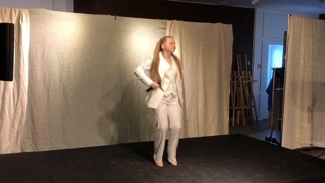 Олеся Тараненко исполняет песню "Ах мамочка"! смотреть онлайн