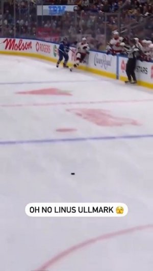 Linus Ullmark Gifts One To Auston Matthews