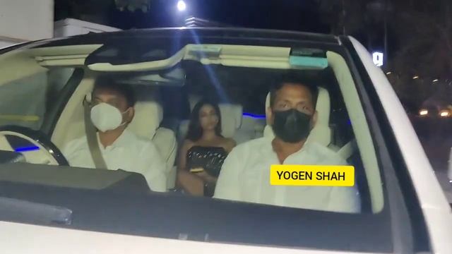 Shahid Kapoor Mira Rajput Kapoor At Grand Celebration Of Karan Johar 50 birthday party