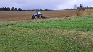 МТЗ 1221 и МТЗ 3022 на культивации поля перед севом 👇👇