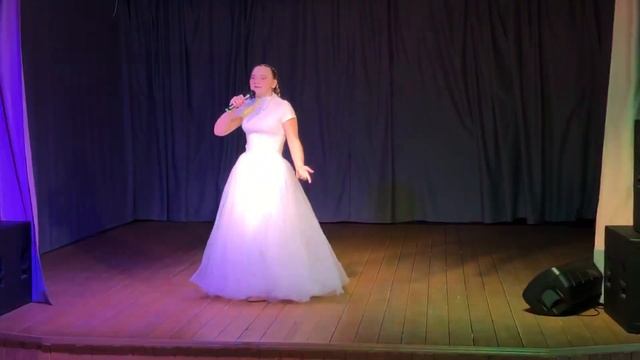 Олеся Тараненко исполняет песню «Тальяночка» смотреть онлайн