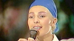 Вот так Жанна Агузарова исполнила свое давнее желание и осуществила ПРИКОСНОВЕНИЕ К ЕСЕНИНУ