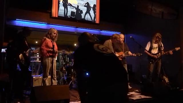 Jenerators - Knocking On Heaven's Door - Dedicated to Miguel Ferrer смотреть онлайн