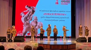 Песня " Идёт солдат по городу"