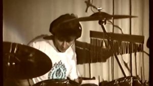 ЕВГЕНИЙ КИОРЧЕВ - соло на ударных.