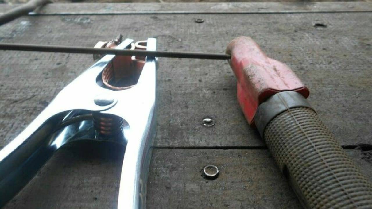 Сварочный инвертор полярность