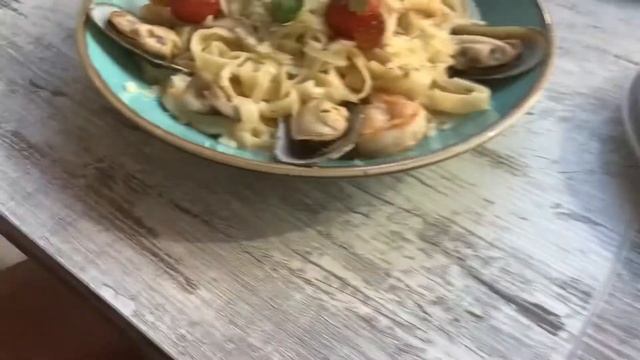 Морская еда в Urban Seafood | Скидки с Entertainer | Спорткары на Дубай Марина