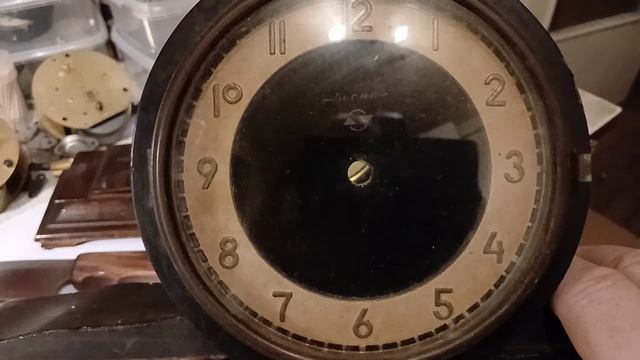 часы Владимир настольные