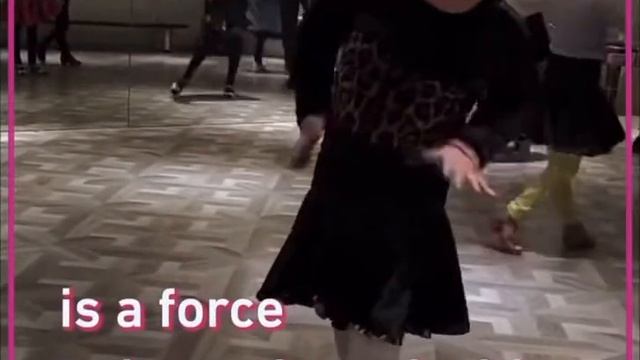 Sassy 6 year old girl serving attitude at ballroom dancing championship смотреть онлайн