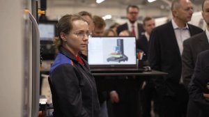 М.С. Орешкин в Инжиниринговом центре услуг металлообработки SEMAT|DM Technologies