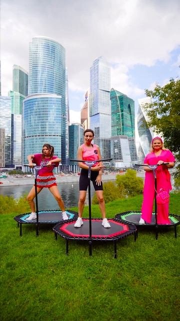 🤑 Слишком хороши! #проджампинг #projumping #девушкитанцуют