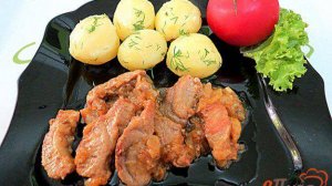 Поджарка из свинины с луком