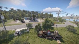 Автозаправка в Rust с придорожным магазином и заброшенными машинами