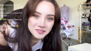 Карина карамбейби СЛУЧАЙНО СПАЛИЛА ГРУДЬ 😍