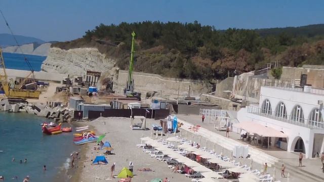 ДИВНОМОРСКОЕ😊ЖИЗНЬ НА ПЛЯЖЕ ФАКЕЛ  ⛱️🌞#дивноморское #черноеморе #дивноморск