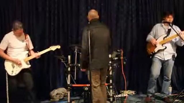 Primal Scream Rocks Cover.wmv смотреть онлайн