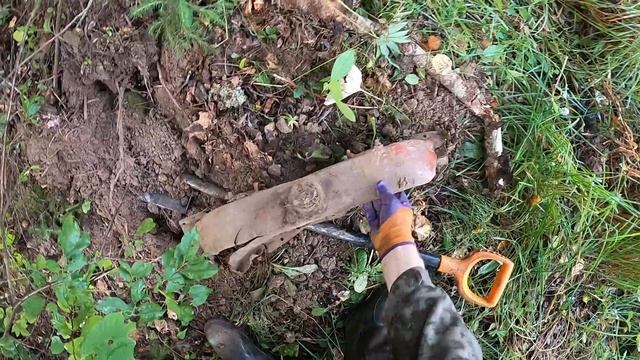➤ЛЕСНОЙ СХРОН ЗА ДЕРЕВНЕЙ — ВОТ ТАК СЮРПРИЗ НА КОПЕ!!!