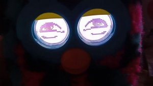 Ферби бум обжора удивил меня. Тоже как Коннект - показывает звёздочки✨👁️✨