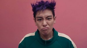 игра в кальмара я 
Танос 💜💜💜